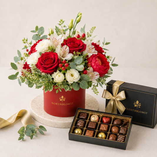 Rød & Hvid Blomsteræske med Luksuschokolade | Elegant Gavelevering