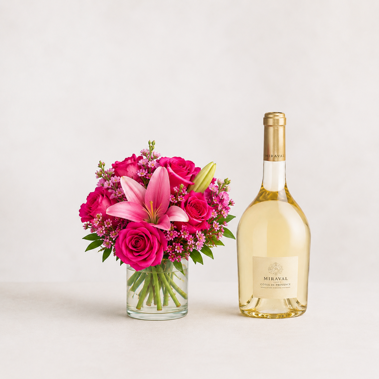 Premium Romantic Pink Bouquet with Champagne Gift | Luxury Flower Delivery