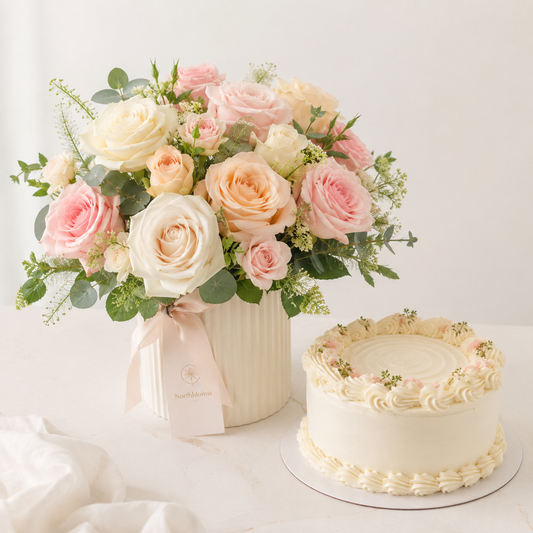Pastel rosenbuket med flødekage | Blomster & kage levering