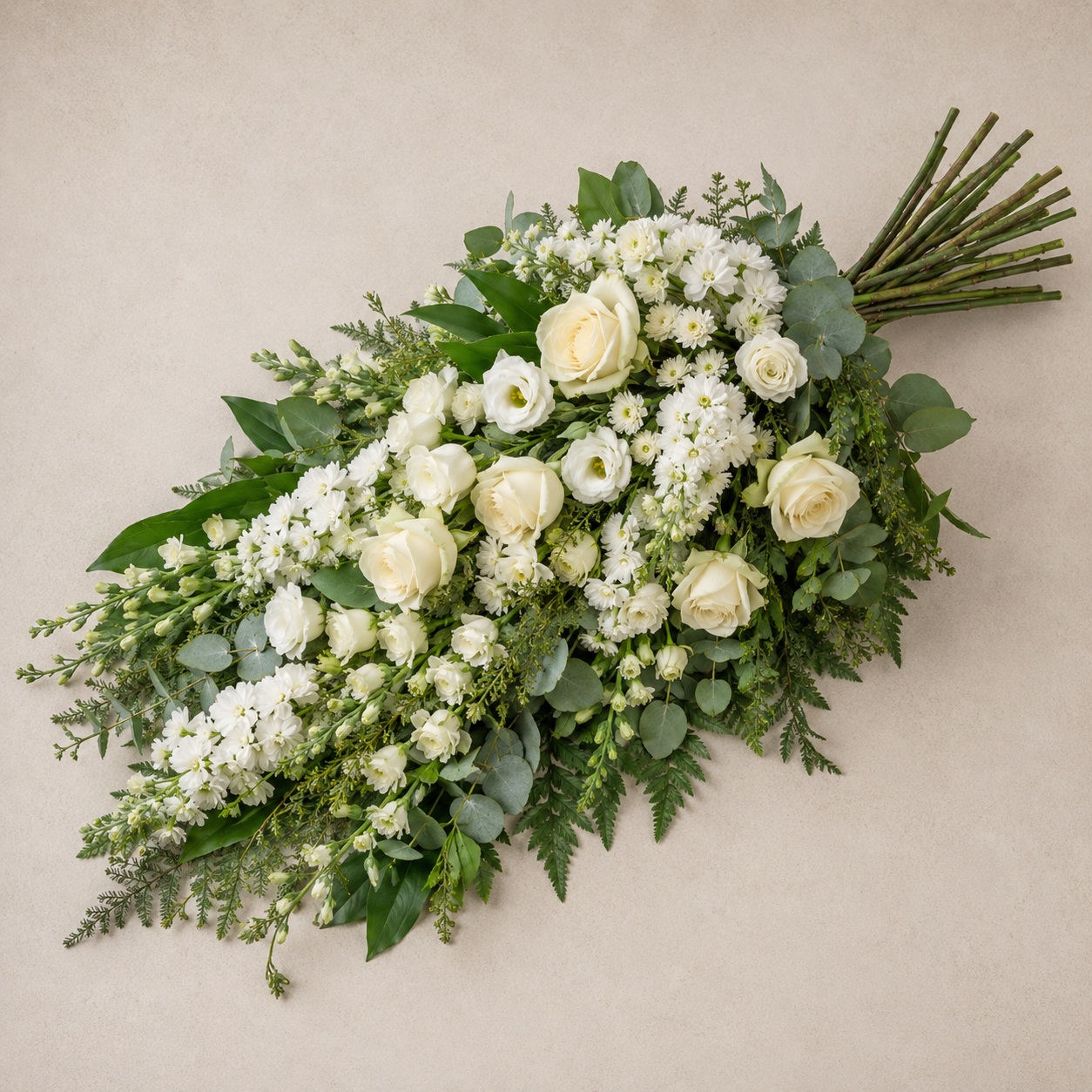 Klassisk Hvid Bårebuket | Elegante Kondolenceblomster Danmark