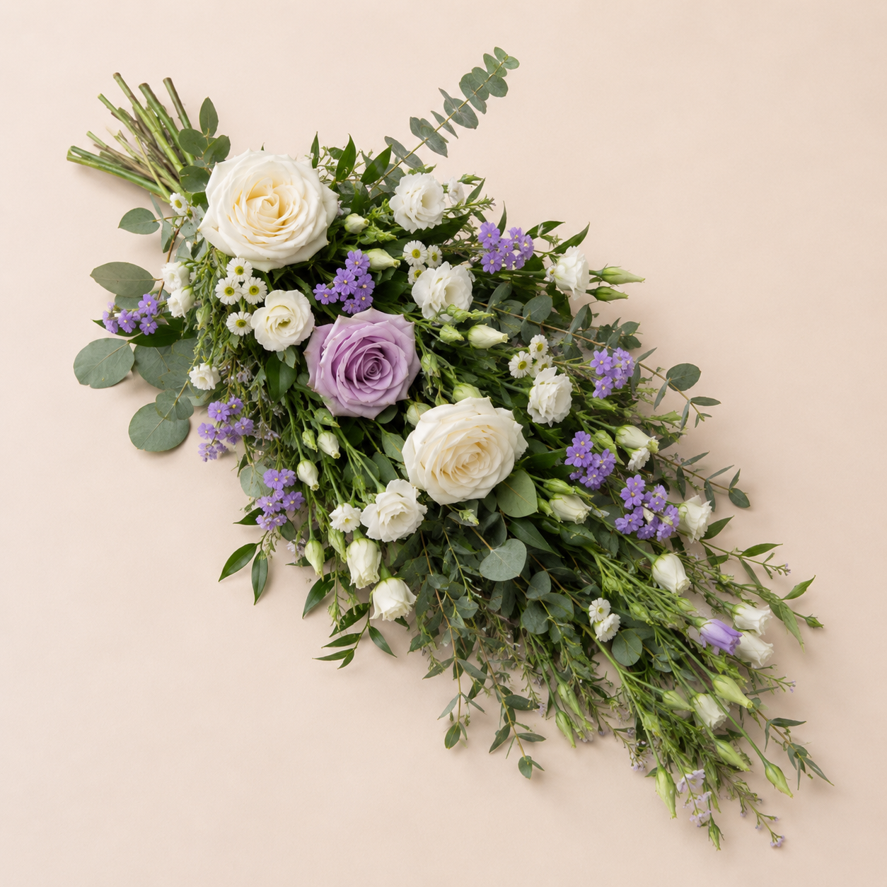 Hvid & Lilla Bårebuket | Elegante Kondolenceblomster Danmark