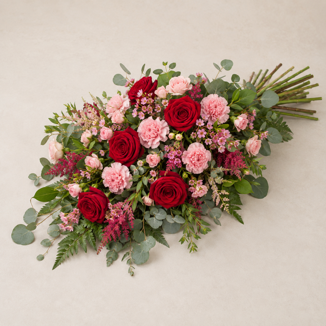 Rød & Rosa Bårebuket | Romantiske Kondolenceblomster Danmark